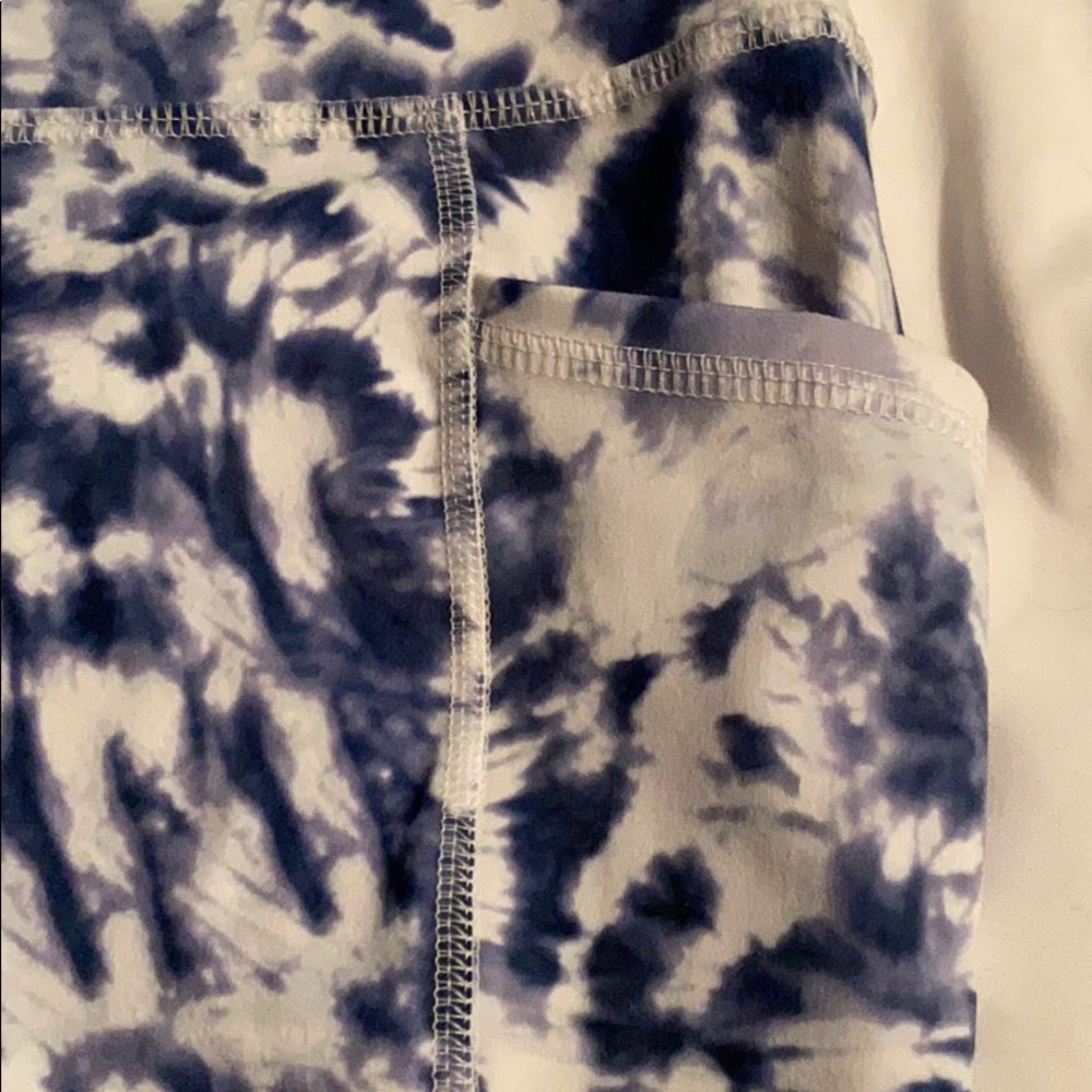 Capri workout pants